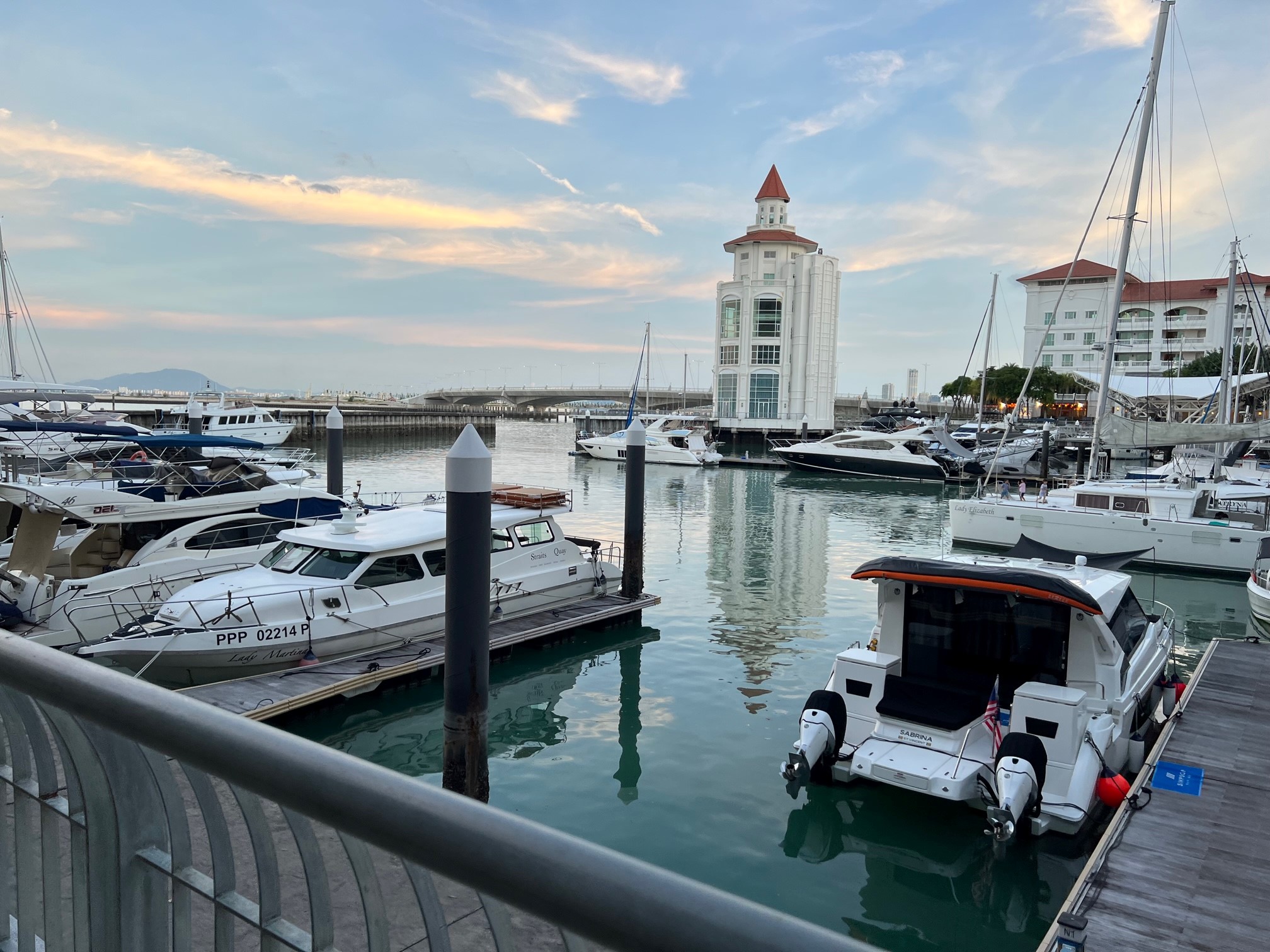 strait quay marina yacht